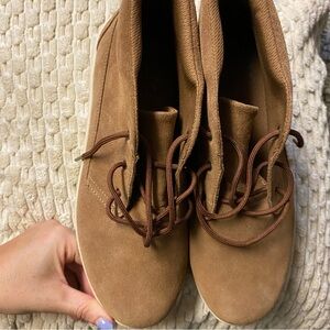 UGG Boys Canoe II Chukka Boot new
